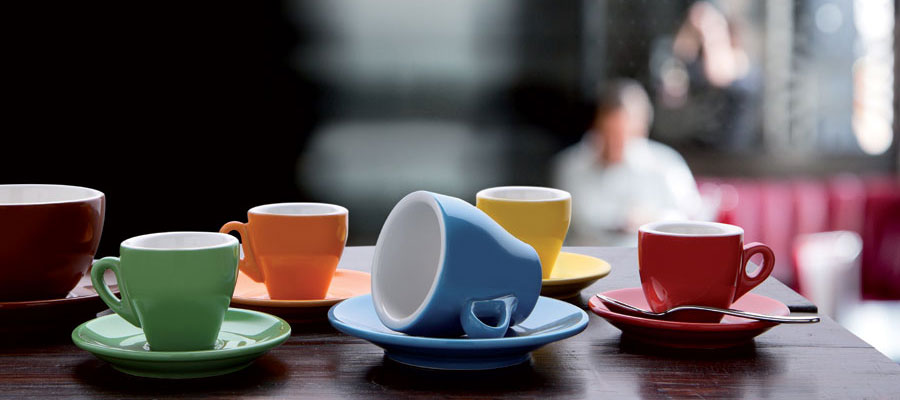 Porcelain cups for cafés and coffee shops Nuova Point srl